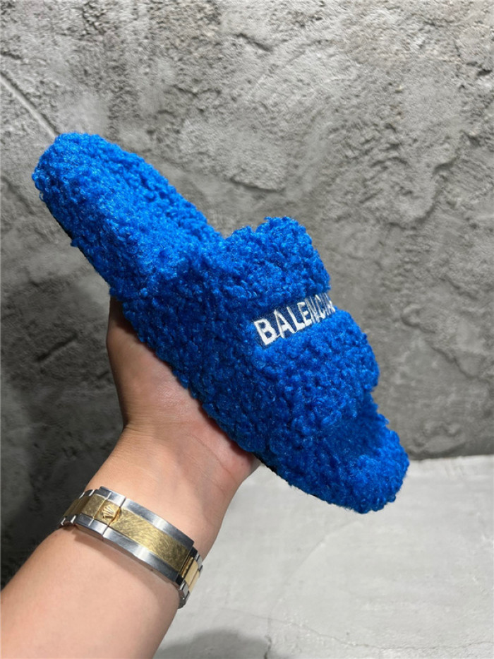 BLCG SLIPPERS