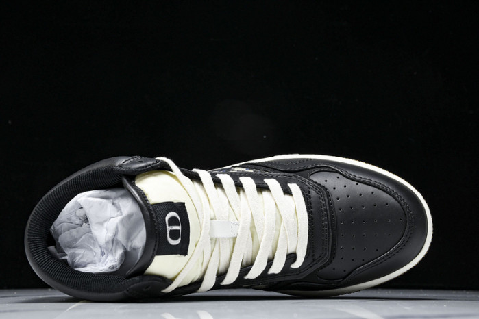 D10R B27 High Top Sneaker 10803