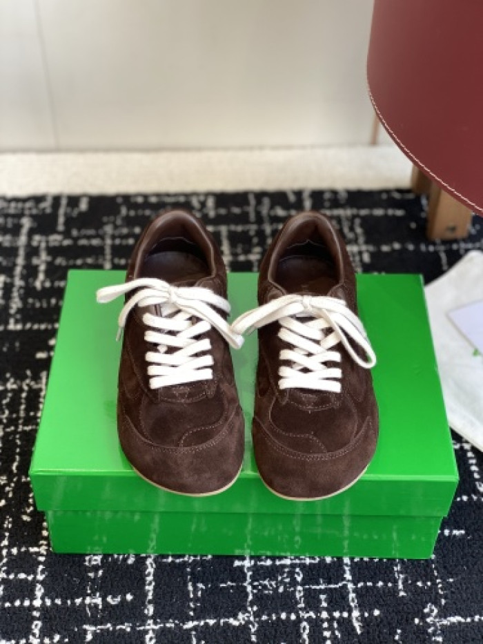 b0tt*ga Ven*ta  sneaker