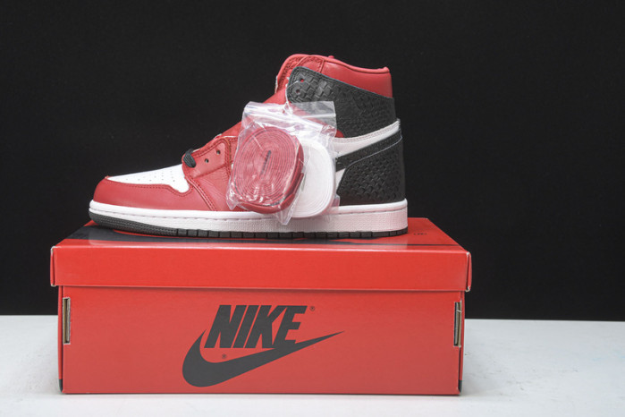 Air Jordan 1 Retro High Satin Snake Chicago CD0461-601