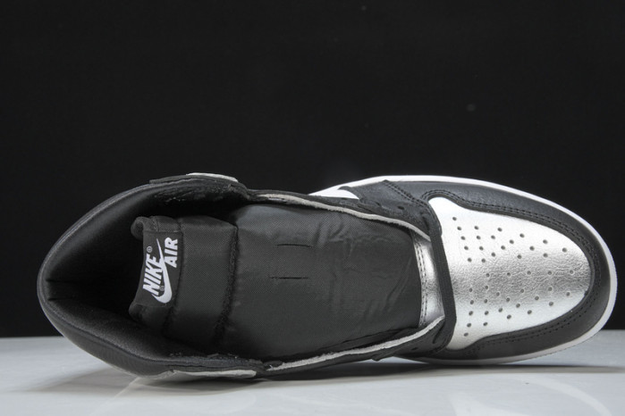 Air Jordan 1 High OG WMNS “Silver Toe” CD0461-001