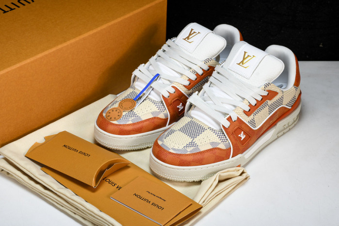 LV SNEAKER LOW 110701