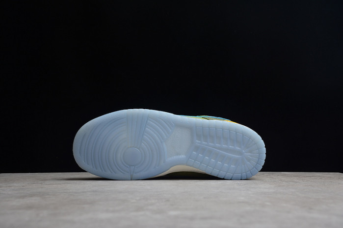 Nike SB DUNK LOW SIEMPRE FAMILIA GREEN/BLUE/CYAN DO2160-335