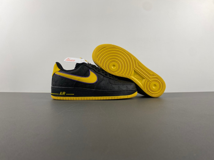 Kobe Bryant x Nike Air Force 1 Low  HV5122-001