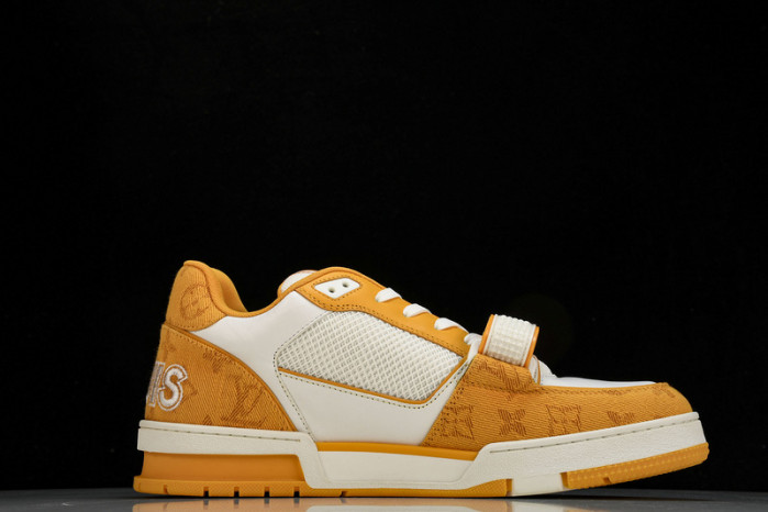 LV SNEAKER LOW  121205