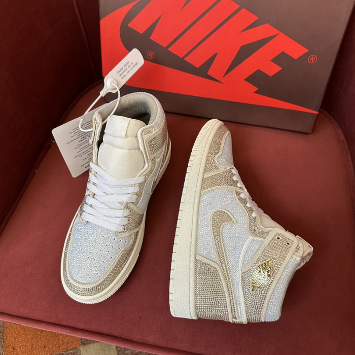 AIR JORDAN 1 RETRO  AJ-05