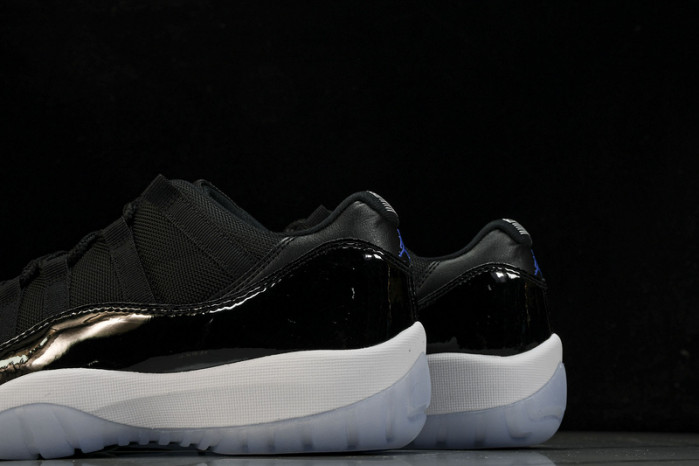 Air Jordan 11 Low "Space Jam"  FV5104-004