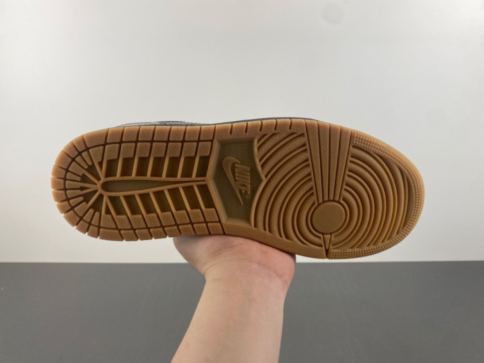 Air Jordan 1 Low X LV 0516