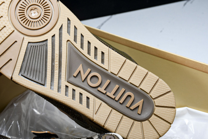 LV SNEAKER LOW FOR-LV170