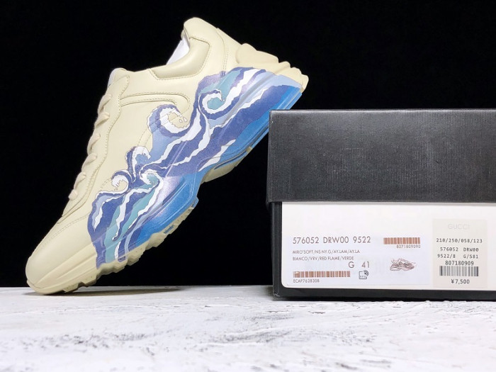 Gv*c trainer sneaker  576052 drw00 9522