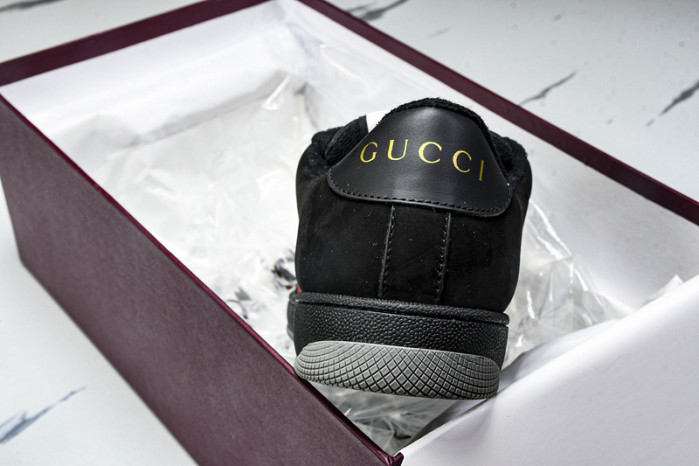 Gv*c sneaker