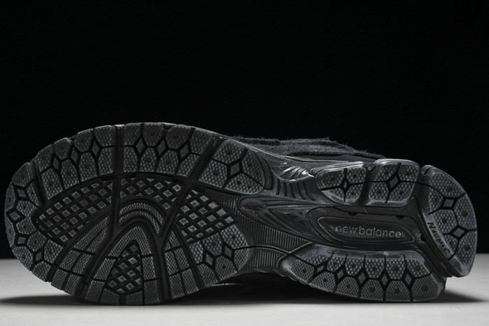 new Ba1an*e yeeshoes  m2002rdb