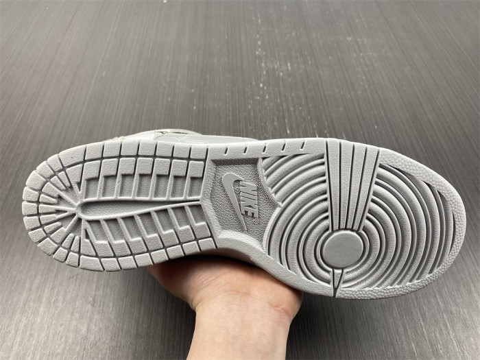 Nike SB Dunk High  CZ8149-101