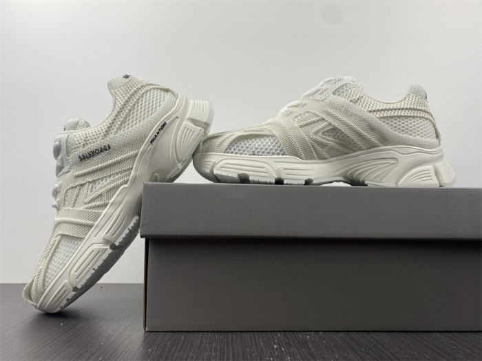 blcg   phanT0m  yeeshoes042101