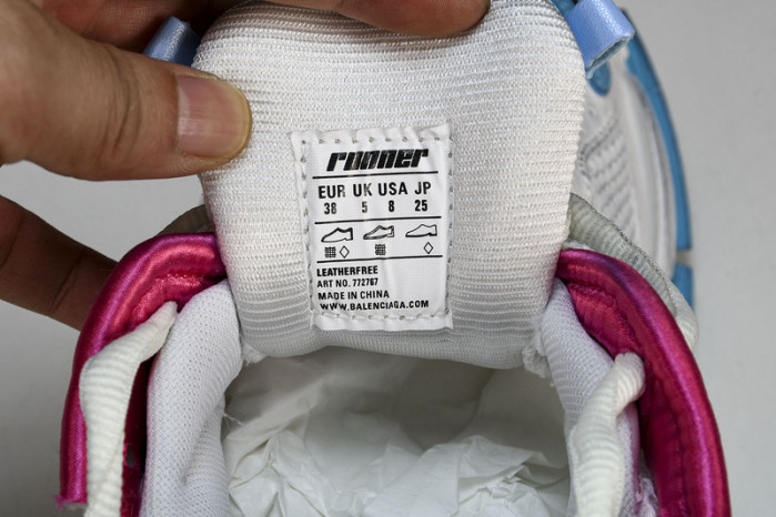 BLCG RUNNER  772774-W3RBW-2325