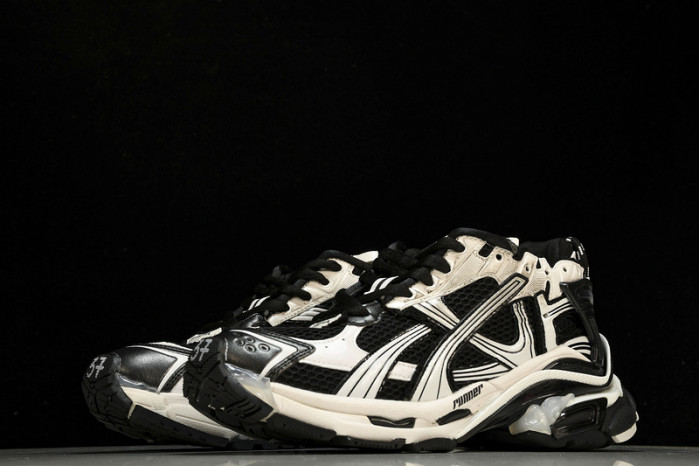 BLCG RUNNER   W3RY-0120