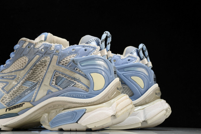 BLCG RUNNER   W3RB2-9744