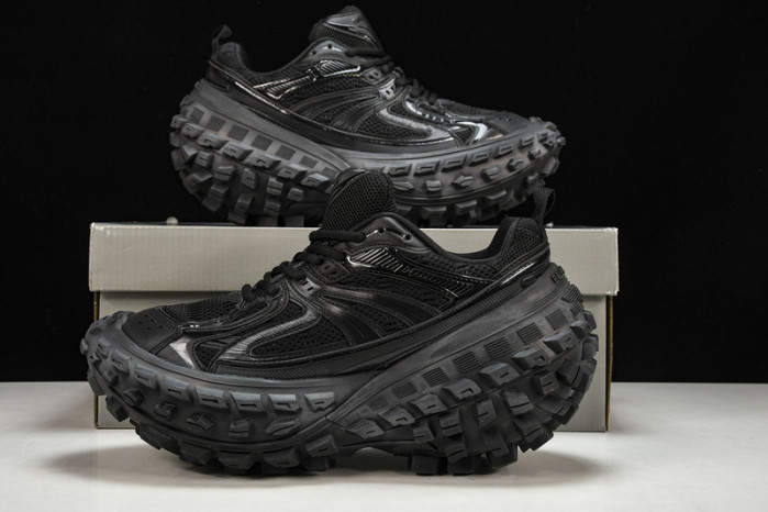 BLCG    Defender Rubber Platform Sneakers  W2RA61000