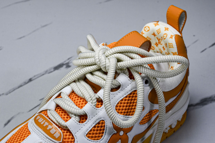 LV SNEAKER LOW  012402