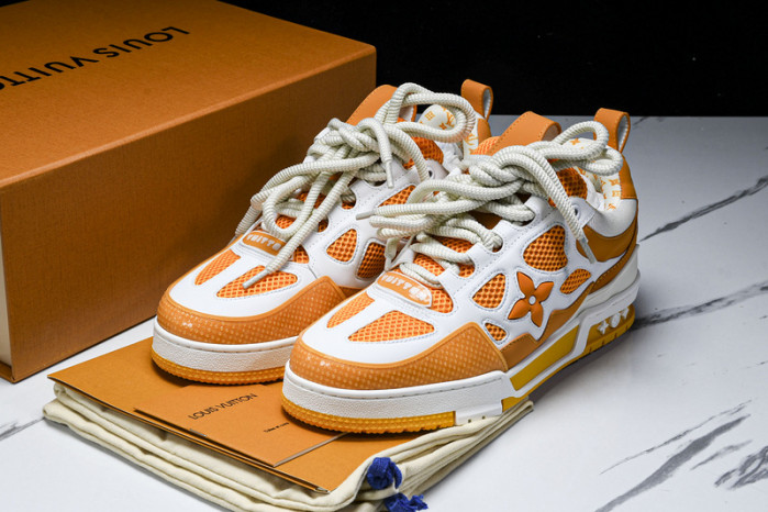 LV SNEAKER LOW  012402