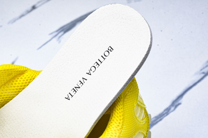 b0tt*ga Ven*ta  sneaker