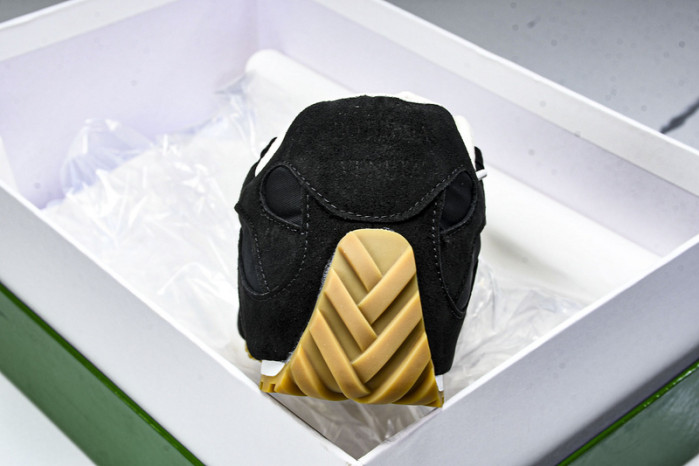 b0tt*ga Ven*ta  sneaker