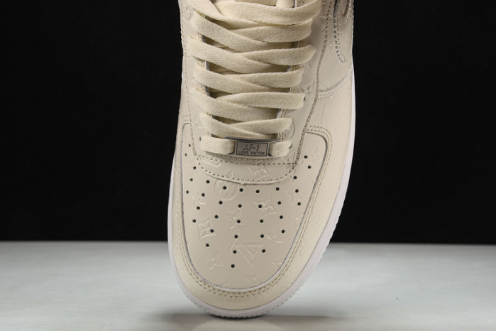 Nike Air Force 1 LV 3369-100