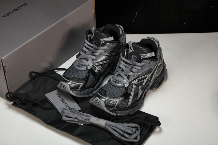 BLCG RUNNER  677403 W3RBR 151547