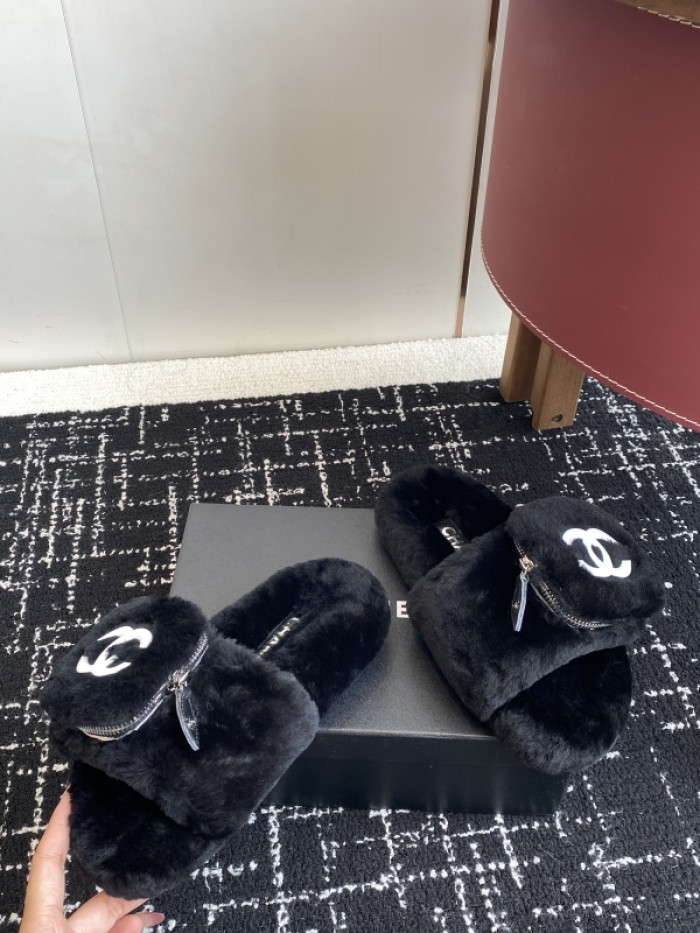 CH*NEL SLIPPERS