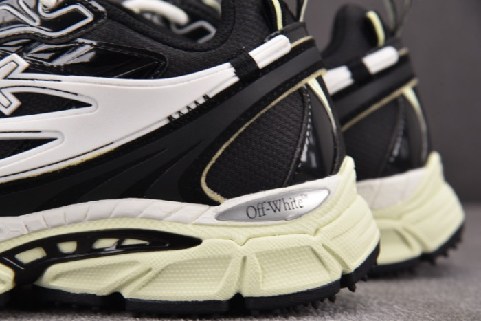 OF C/O  SNEAKER  FOR-081902