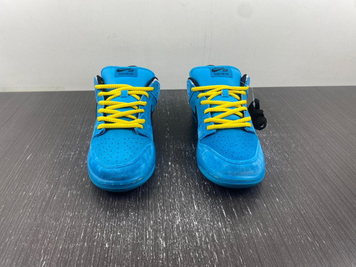 The Powerpuff Girls x Nike SB Dunk Low “Buttercup”  FZ8319-300