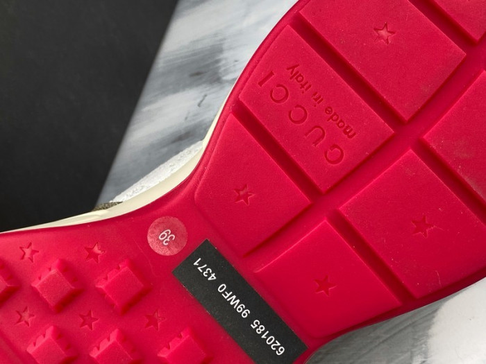 Gv*c rhyton vintage trainer sneaker 620185 99wf0 4371