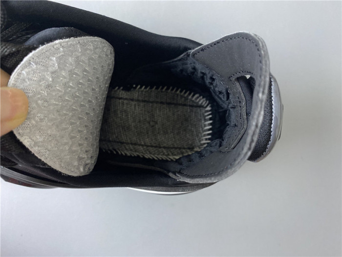 BLCG 5.0 TYREX 20SS RUNWAY RED AND BLACK 617535 W2CB1 1060