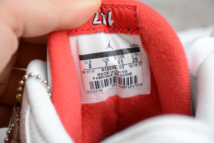 Air Jordan 3 Retro Free Throw Line White Cement 923096-101