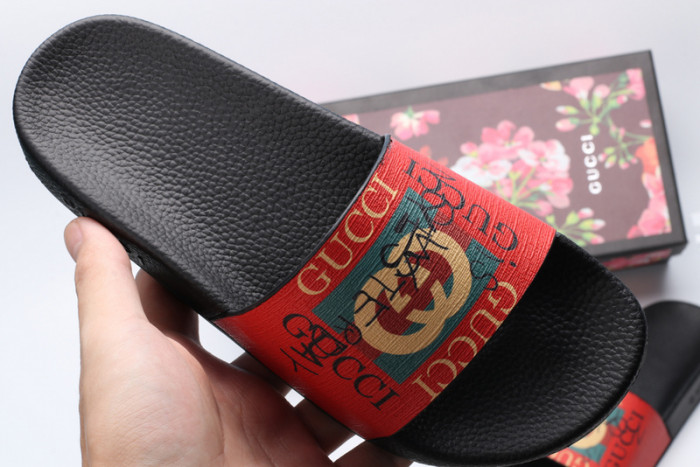 Gv*c slippers