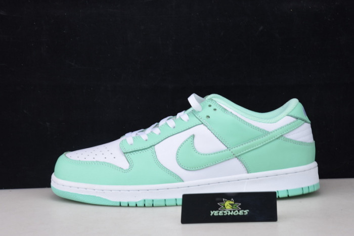 Nike Dunk Low  Green  Glow W DD 1503-105