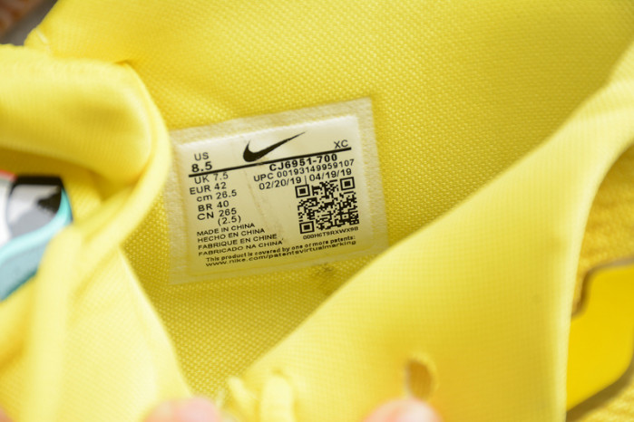 KYRIE 5 SPONGEBOB SQUAREPANTS OPTI YELLOW 002